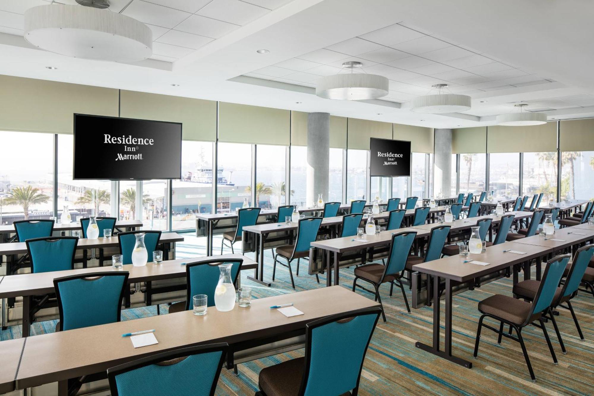 By Marriott Downtown/bayfront